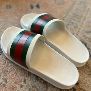 AUTHENTIC Gucci Slides - worn 3x indoors, like new condition.